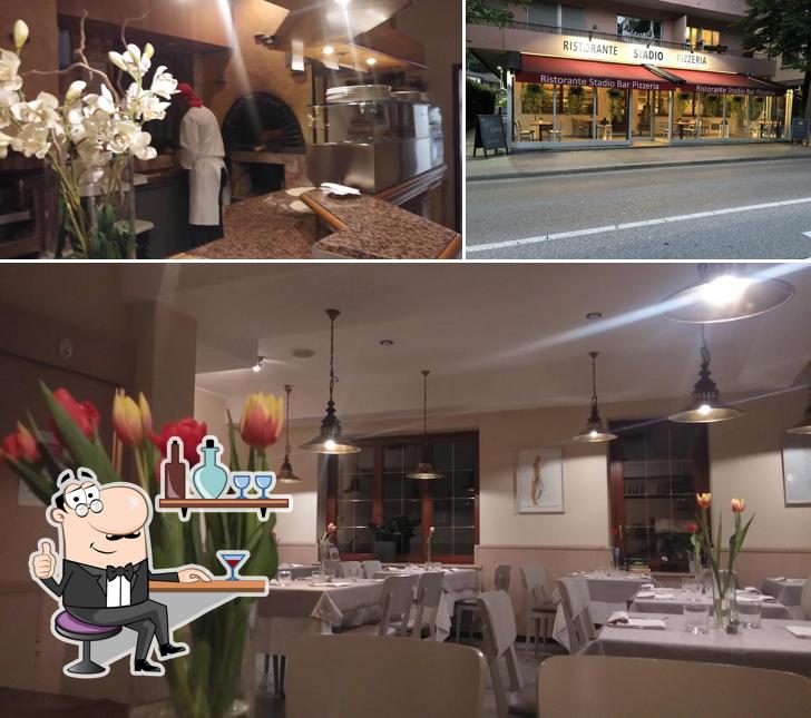 Siediti a un tavolo di Ristorante Bar Pizzeria Stadio