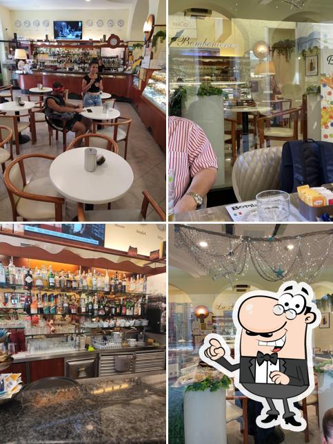 Siediti a un tavolo di Bar Pasticceria La Bomboniera