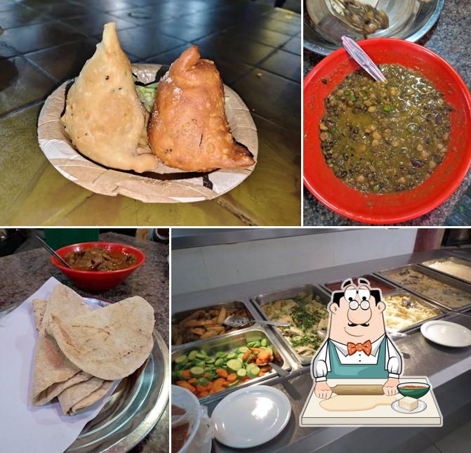 Samosa at Lokenath Hotel And Restaurant