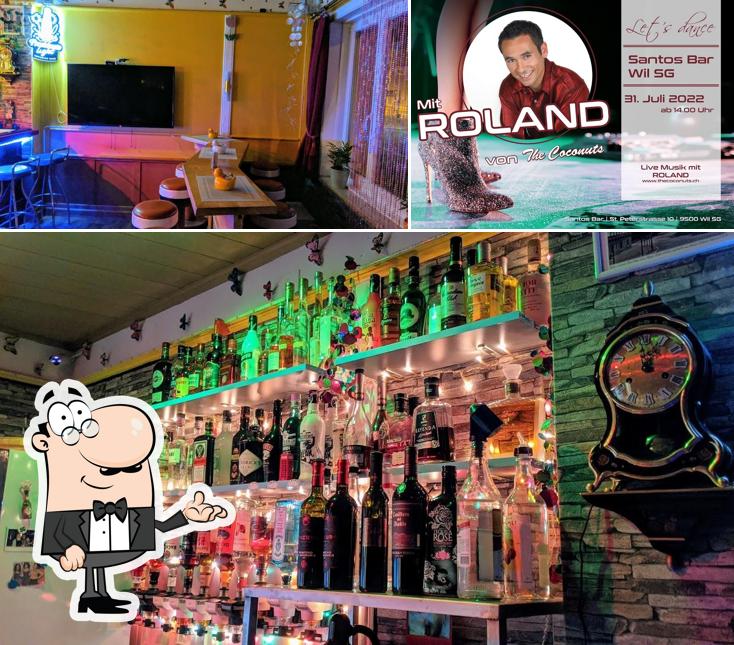 Gli interni di Jägerstübli Santos Bar