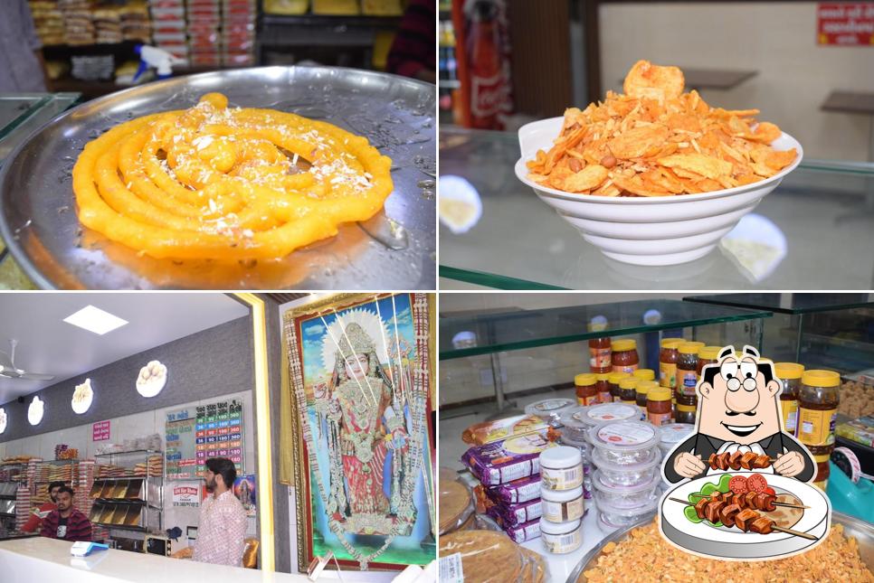 Food at OM HAR BHOLE FARSAN - Top Snacks Shop, Sweet & Namkeen Shop, Farsan Shop, Patis Shop