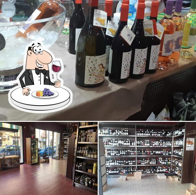 Degusta un bicchiere di vino a Enoteca Bottiglieria Giovanni Vento