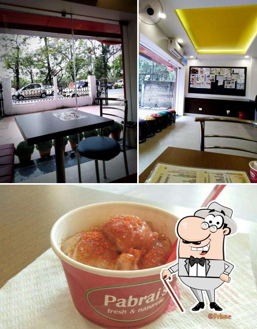 The exterior of Pabrai's Fresh And Naturelle Ice Cream