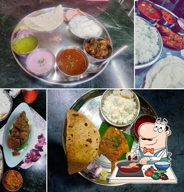 Chicken curry at Sagar Kinara