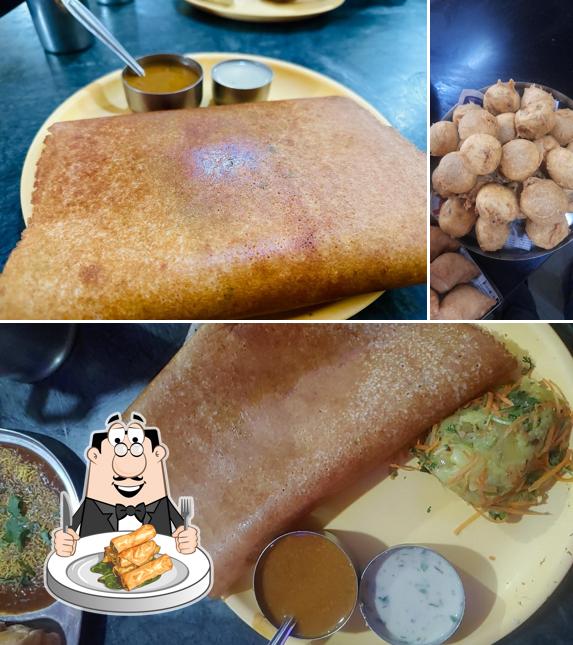Spring rolls at Hotel Shanti Sagar