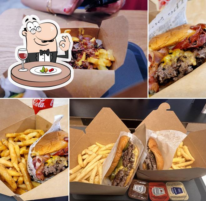 Cibo al Mr. Fib The First Black Angus Smash Burger