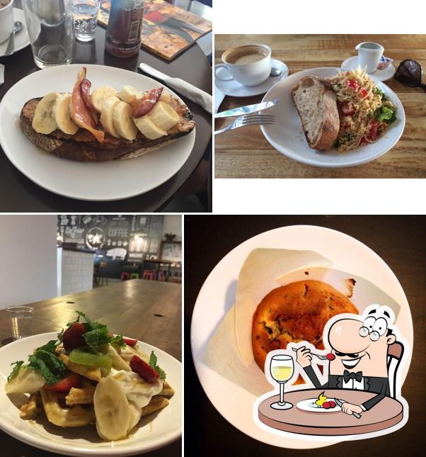 Comida em Dylan Cafe & Bakery