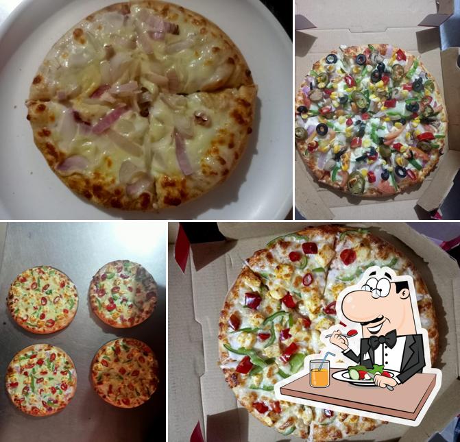 Food at The pizza slice