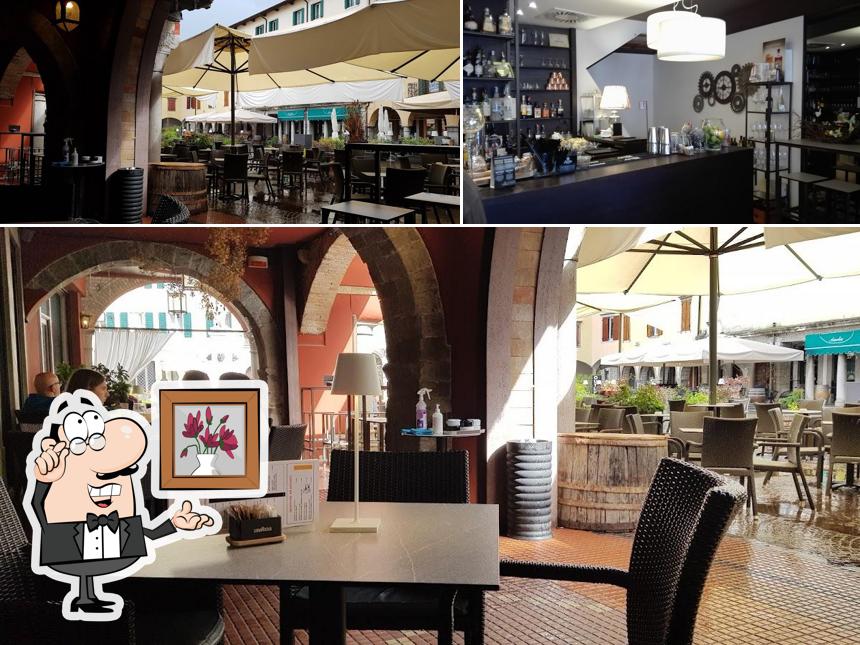 Gli interni di Caffè Longobardo