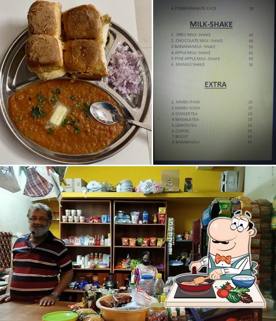 Chicken curry at Kolkata foods