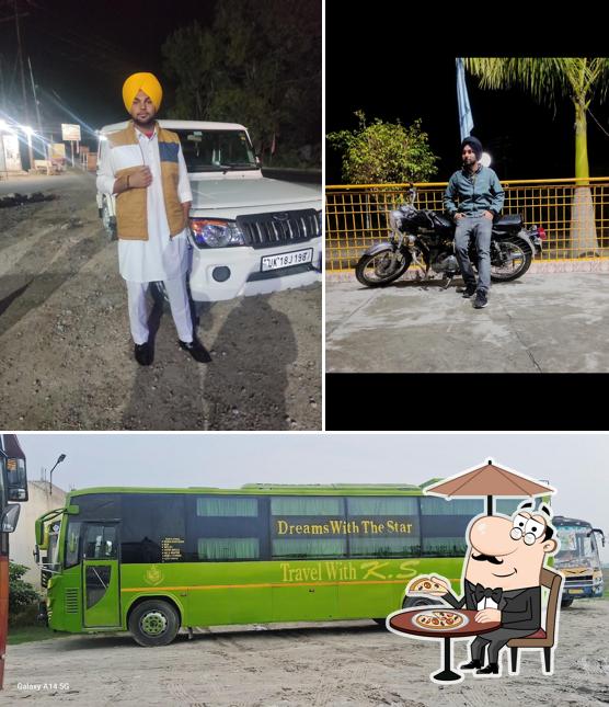 The exterior of New Shere Punjab Gill Dhaba