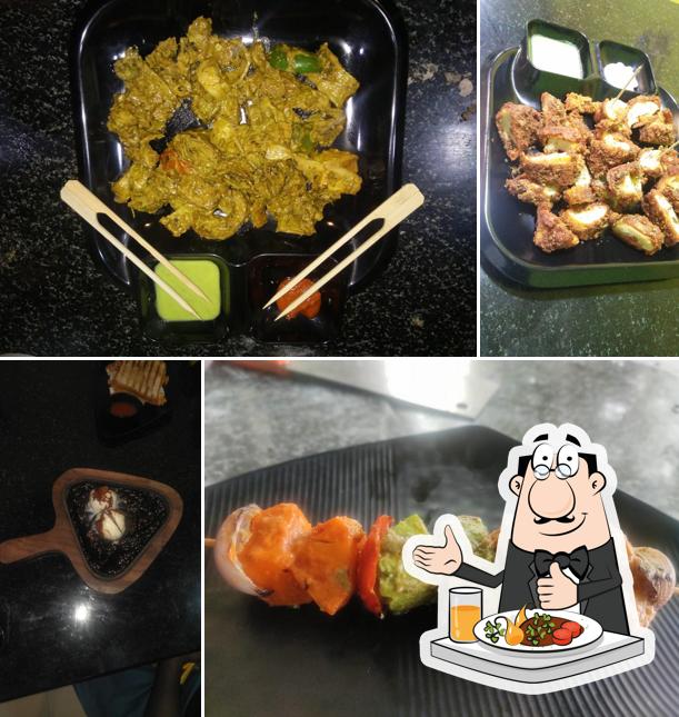 Food at Vinishka's Krafty Kitchen