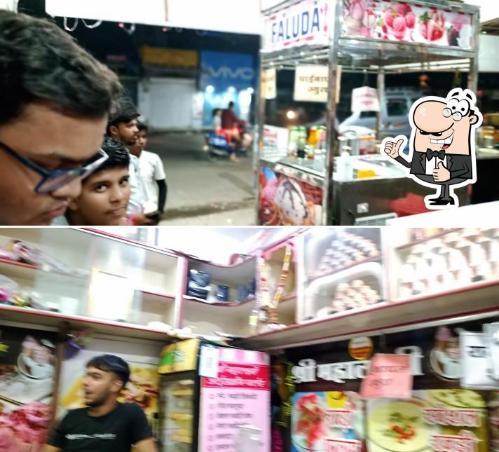 Here's a photo of Mahalaxmi Ice Creem Palor Kukshi