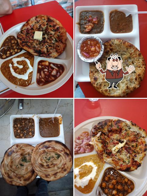 Food at Amritsari Kulcha king, Bachcha park, Meerut Best restaurant in Meerut for Amritsari Kulcha and Chur Chur Naan
