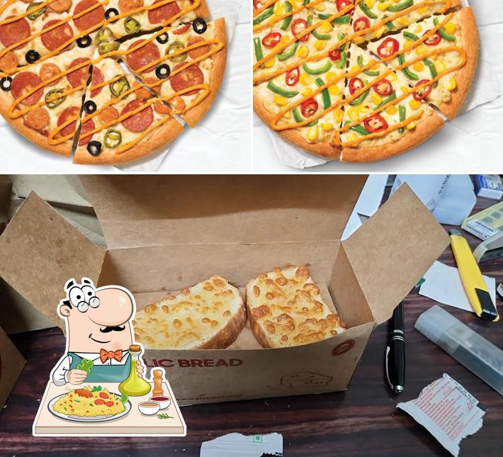 Food at Pizza Hut Doaba Chowk, Jalandhar
