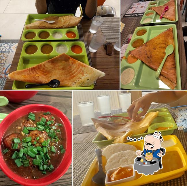 Food at The Food Street