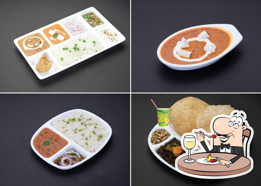Food at Amritsari Express