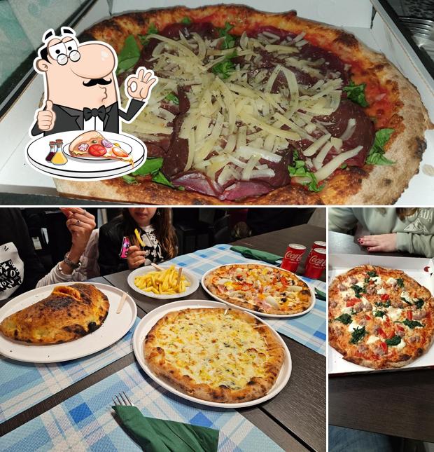 Ordina tra le svariate varianti di pizza