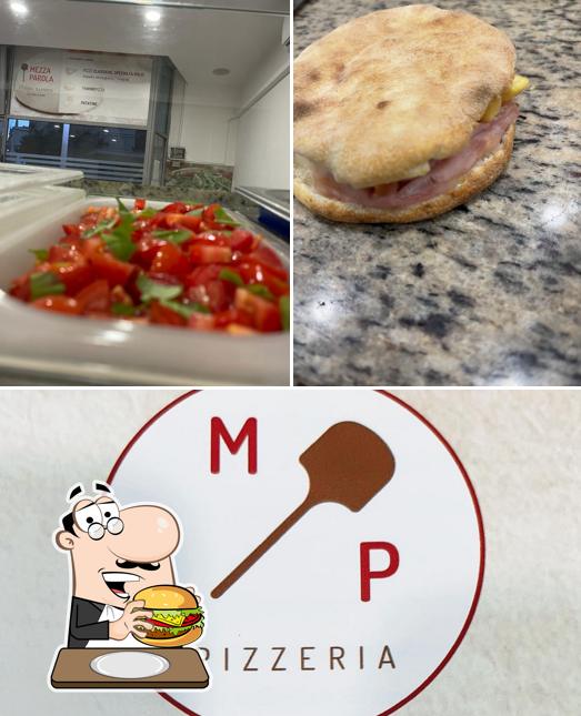 Ordina un hamburger a Mezza Parola