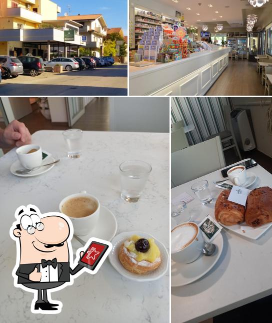 Gli esterni di Caffè Imperial