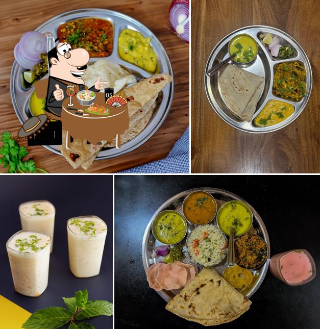 Meals at Aapla Jhunka Bhakar Kendra