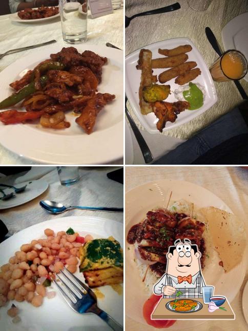 Chicken wings at Bandhej Restaurant