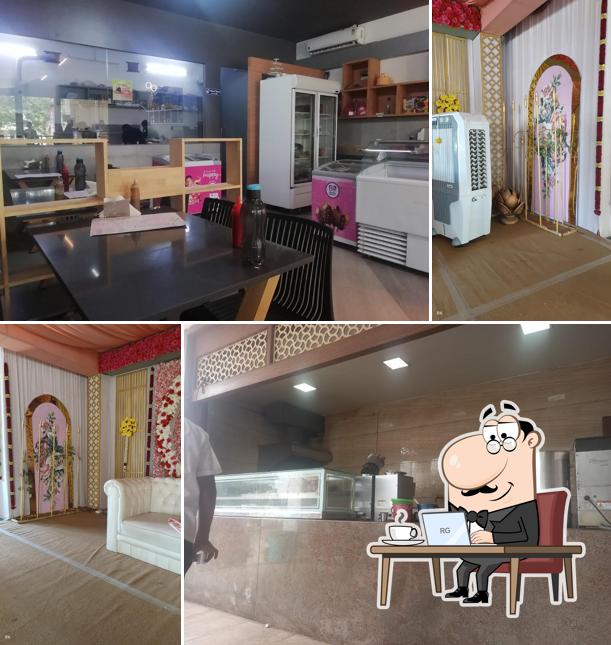 Take a seat at one of the tables at Hotel Ramanas