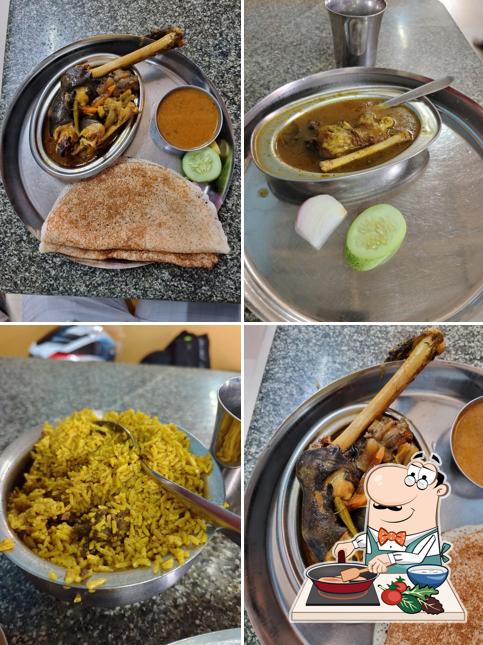 Chicken curry at Samrudh Karavali