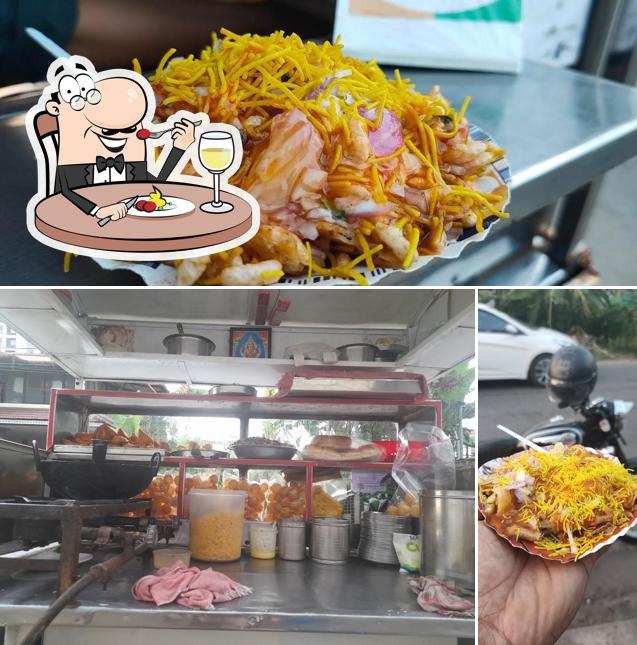 Food at Yadav Chaat Centre