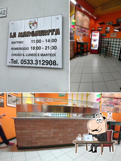 Gli interni di Pizza da Asporto La Margherita
