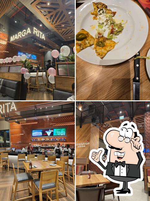 The interior of Chilis