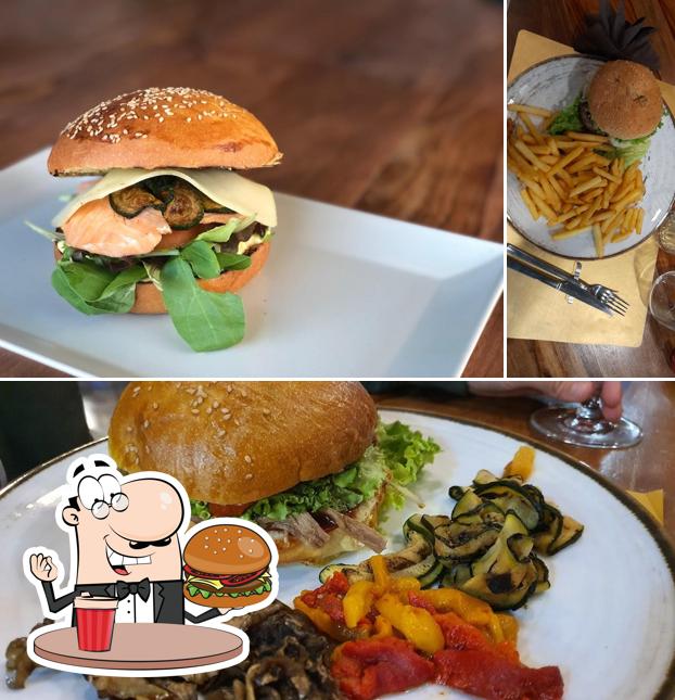 Ordina un hamburger a A modo mio Pozzuolo Martesana