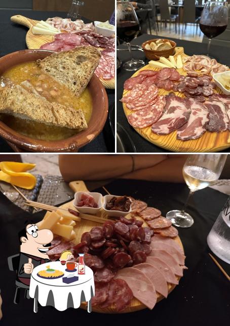 Piatto di formaggi al Enoteca De Goth