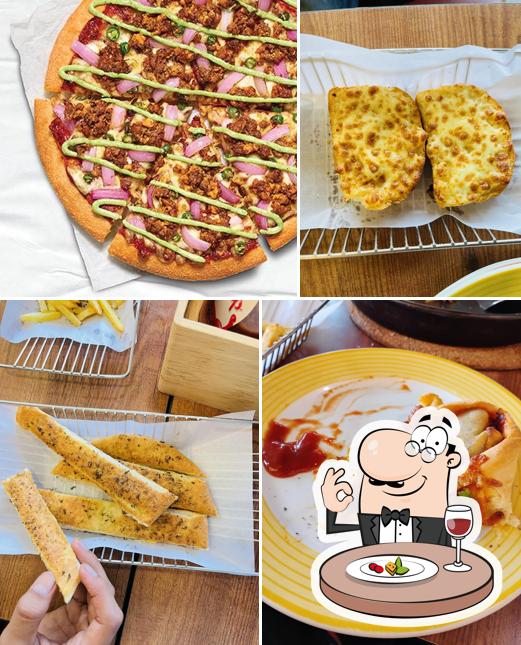 Meals at Pizza Hut Civil Lines, Shahjahanpur