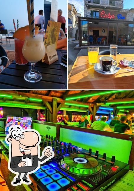 Gli interni di CUBA BAR