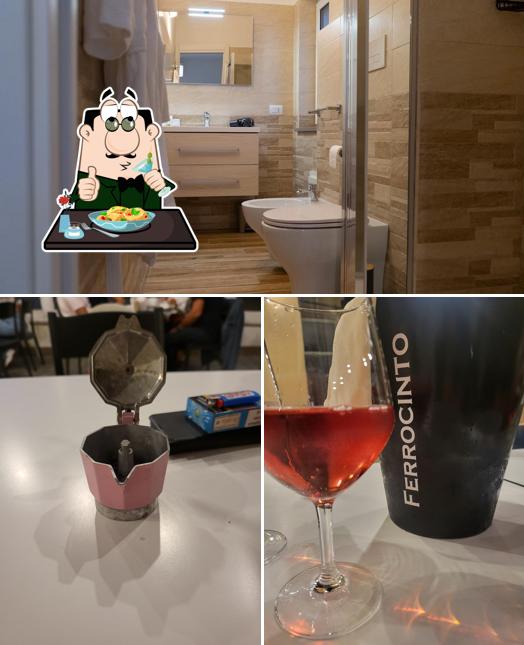 Guarda la foto che mostra la cibo e interni di Le Stanze Di Nu Café
