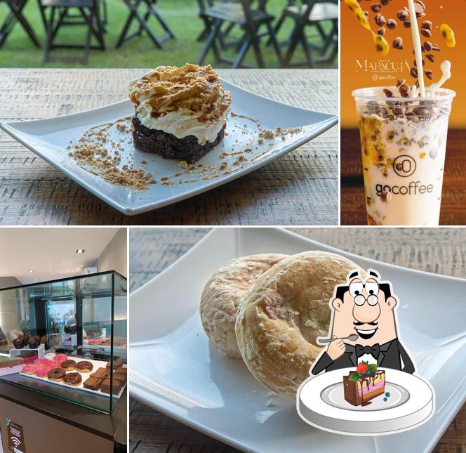 Bolo de chocolate em Go Coffee - Rua do Futuro