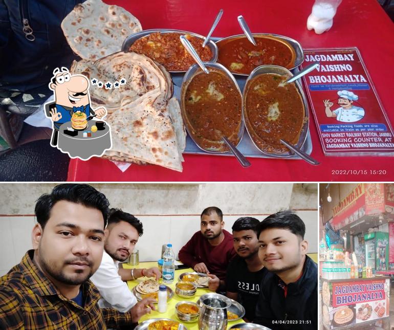 Food at Jagdambay Vaishno Bhojanalay