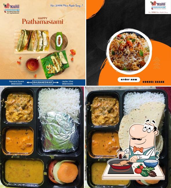 Chicken curry at Shree Kunj: Best Pure Veg Restaurant in Jaydev Vihar Top Veg Restaurants near Bbsr for Family Dinner Offering Vegan Food