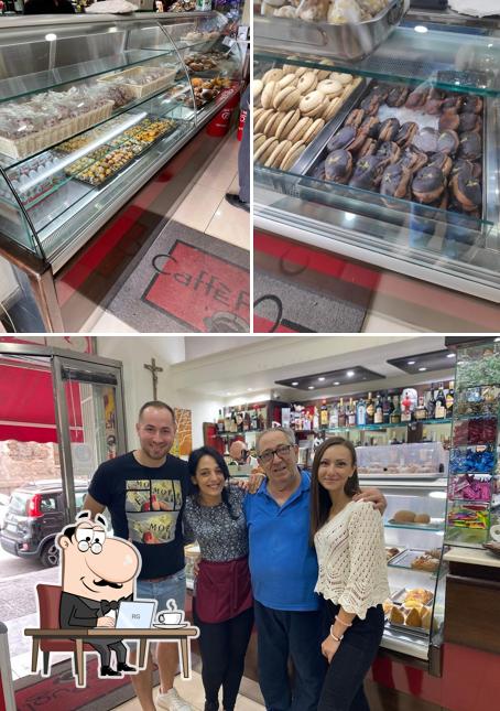 Dai un'occhiata agli interni di Caffè Puglisi