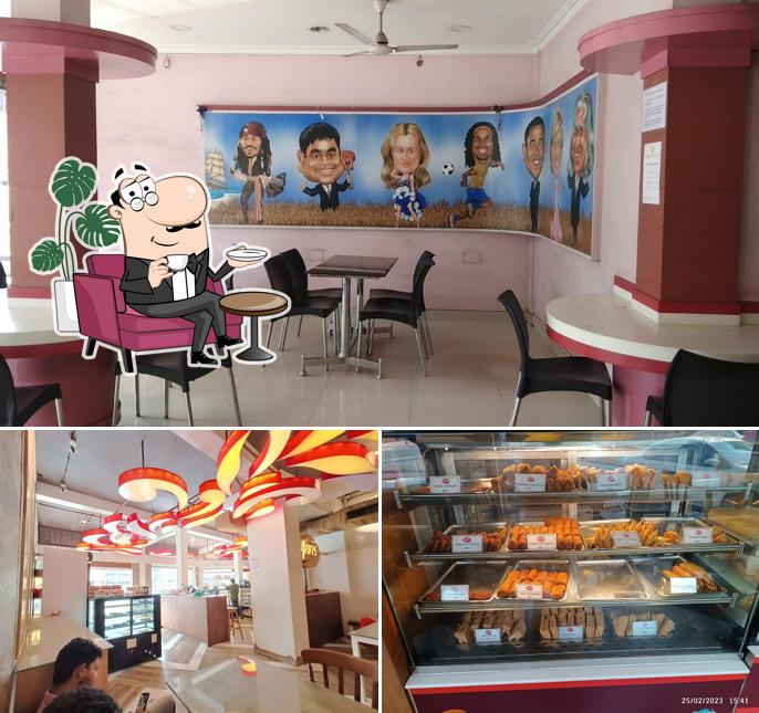 Check out how Anns Bakery Chembumukku looks inside