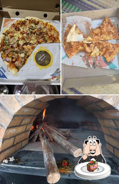 Chocolate cake at PIZZA CRAVINGS (WOOD FIRED BRICK OVEN PIZZERIA)