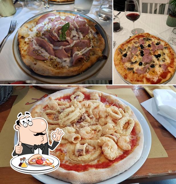 Scegli tra le svariate varianti di pizza