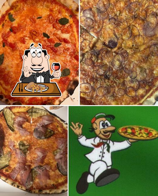 Ordina tra le svariate varianti di pizza