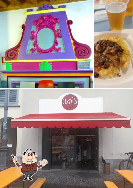 Amis Café si caratterizza per la cibo e esterno