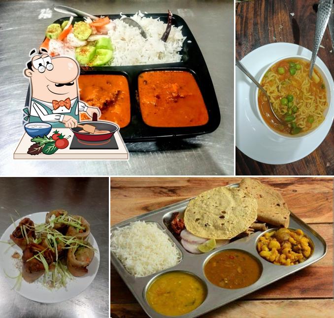 Chicken curry at Kunj Shree Cafe