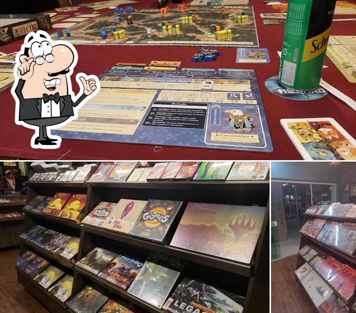 Sente em uma das mesas no Loja de Jogos - Asgard