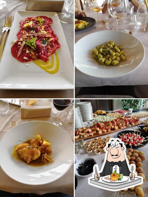 Platti al Ristorante Albergo Antico Podere Tota Virginia