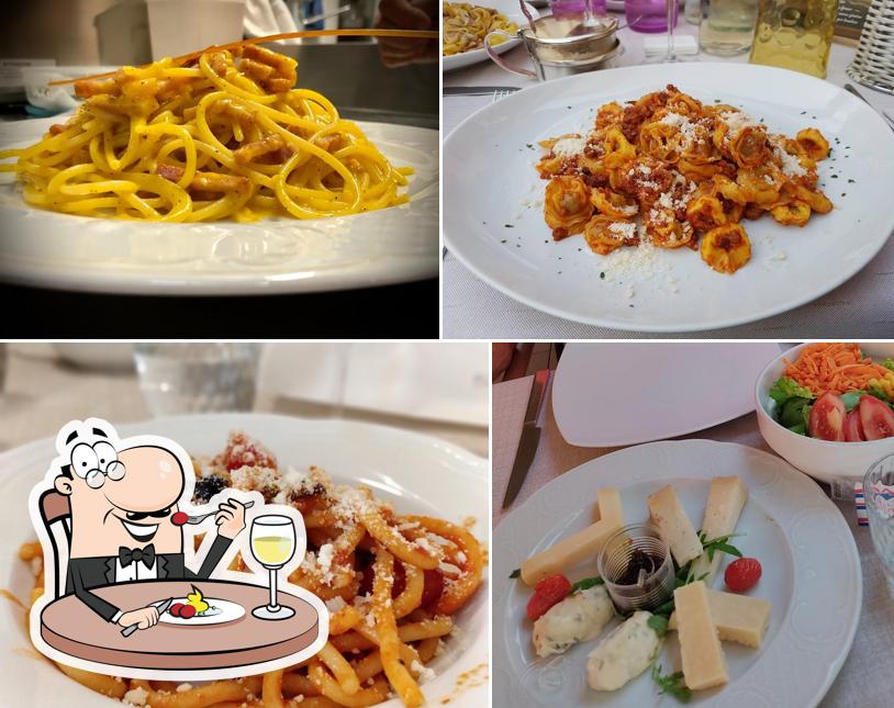 Platti al Pizzeria Ristorante Residenza Sale E Pepe