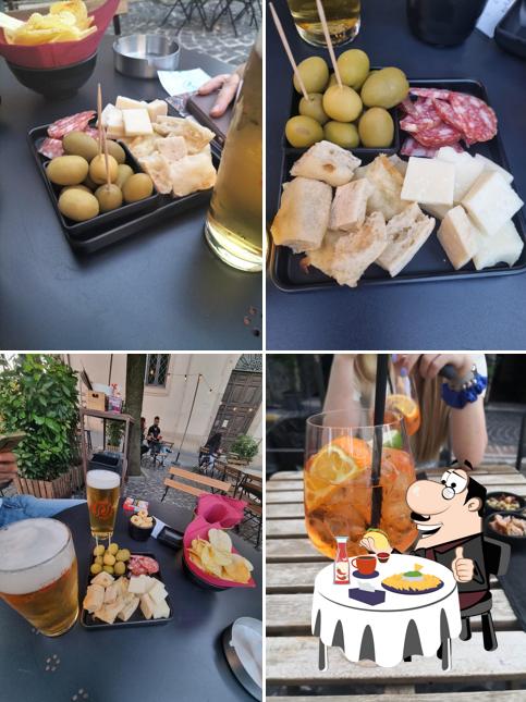 Piatto di formaggi al ChEsS’è